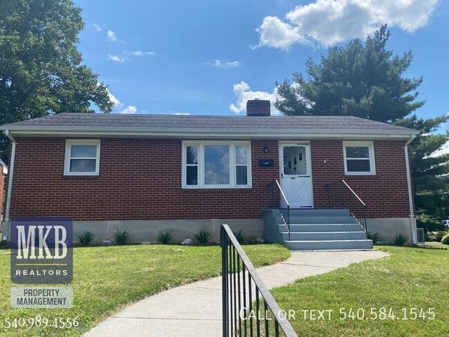 Photo - 3136 Fleetwood Ave SW