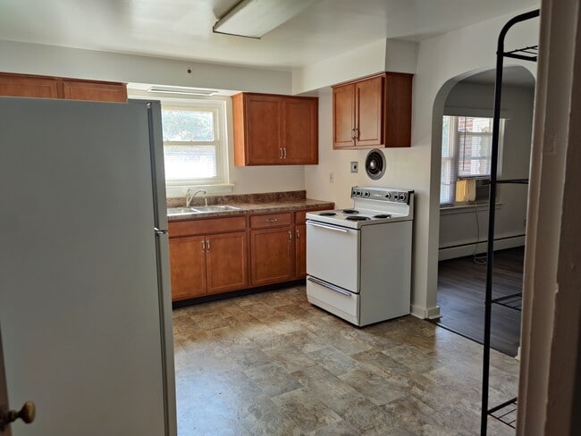 Building Photo - 4 S 21st St Unit 2