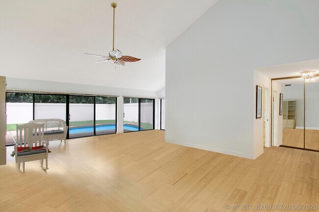 Photo - 111 Seashore Dr