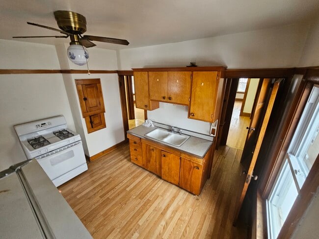 Photo - 2629-2631 N 50 St Unit Upper