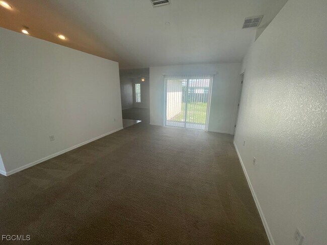 Photo - 1601 Flora Ave S