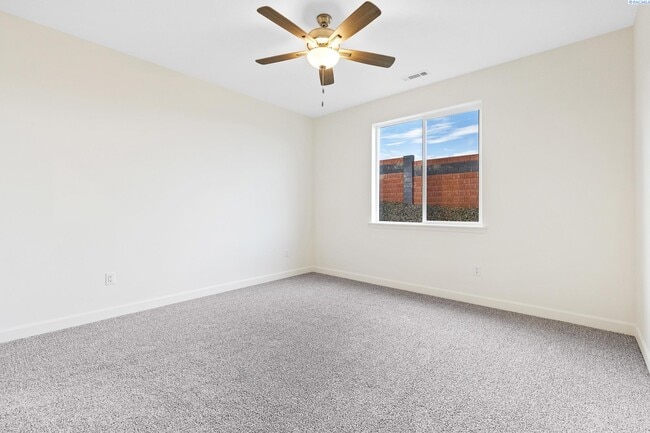 Photo - Beautiful brand new rental