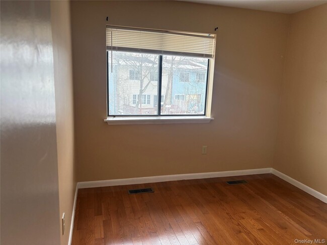 Photo - 5 N Aspen Rd