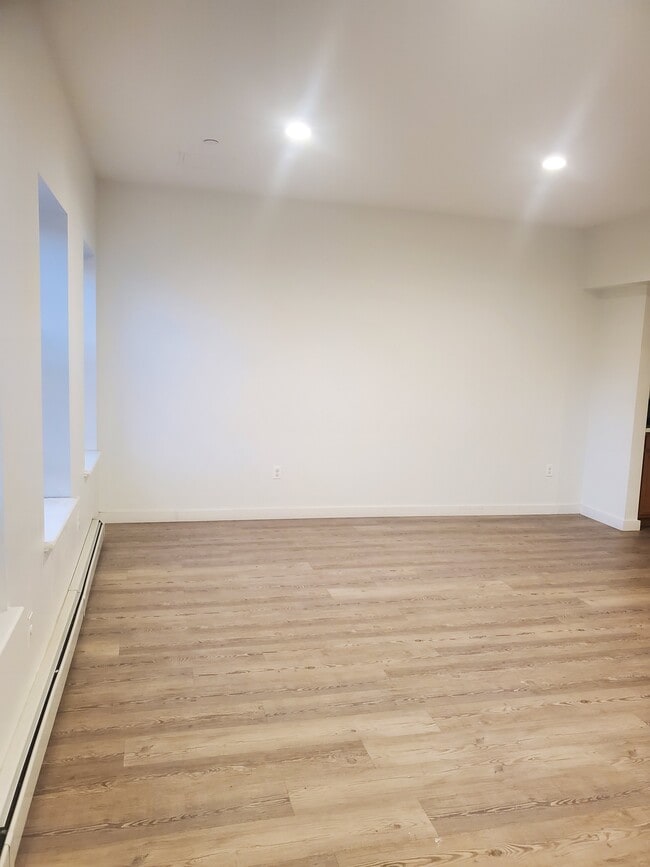 Photo - 668 Snediker Ave Unit 3