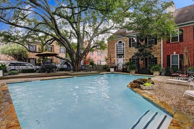 Photo - 2125 Bering Dr Unidad 2125