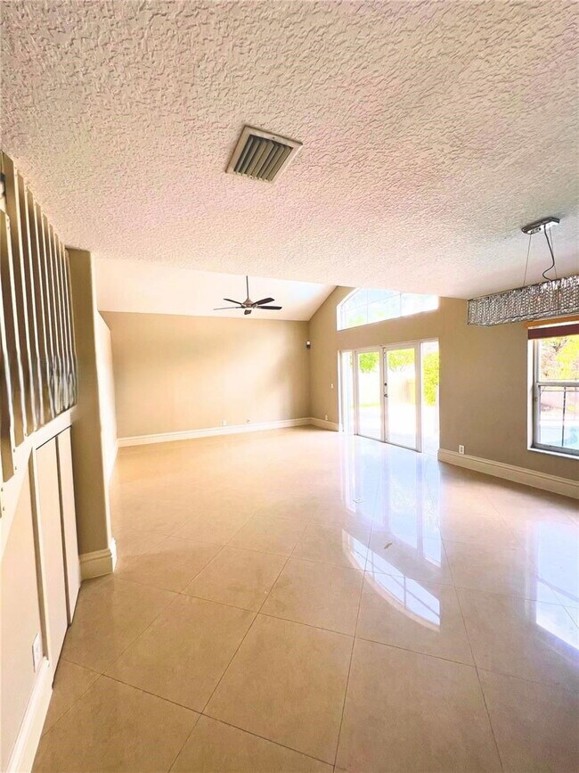 Photo - 3381 SW 51st St