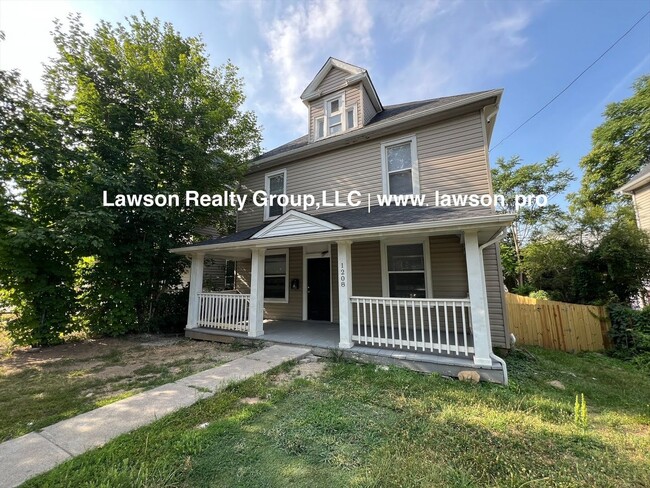 Photo - Spacious West End Four Bedroom Home with Fenced In Yard
