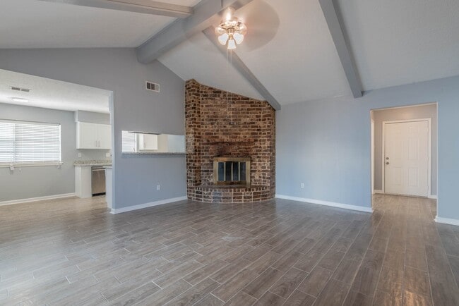 Photo - 423 Gentilly Dr