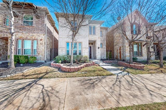 Photo - 792 Huntingdon St