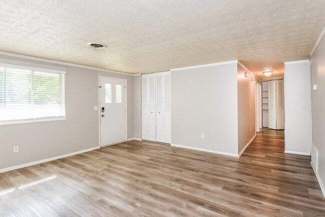 Photo - 1860 Suwanee Ridge Ct NW