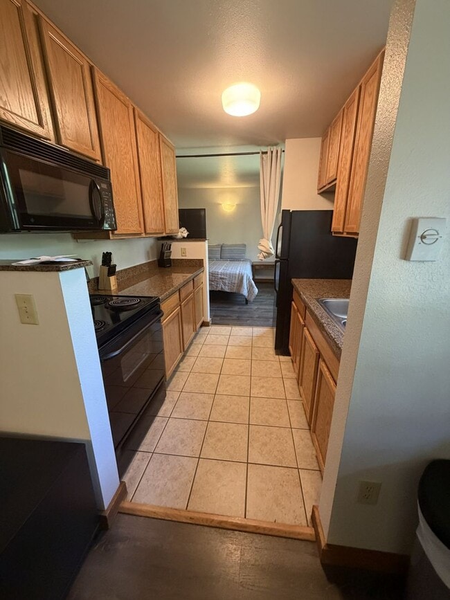 Photo - Pet Friendly Ponds Studio ( one pet considered)