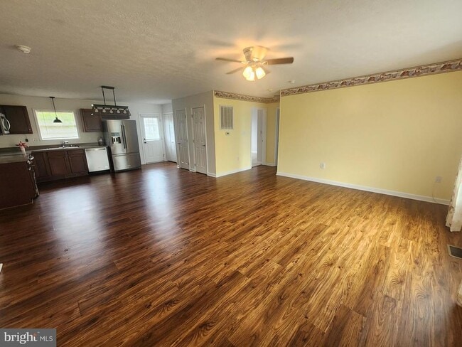 Photo - 227 Tather Dr