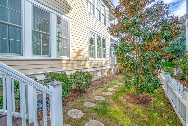 Photo - 9573 27th Bay St