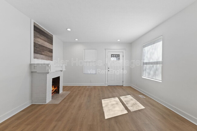Photo - 2918 Ruckle St