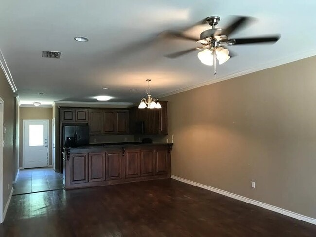 Photo - 101 Lemons Dr