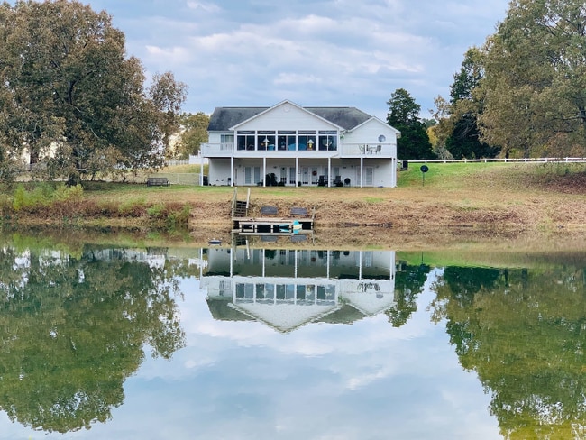 Photo - 200 Charity Ln