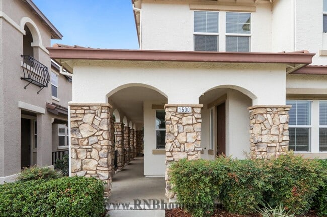 1500 Hudson Cir