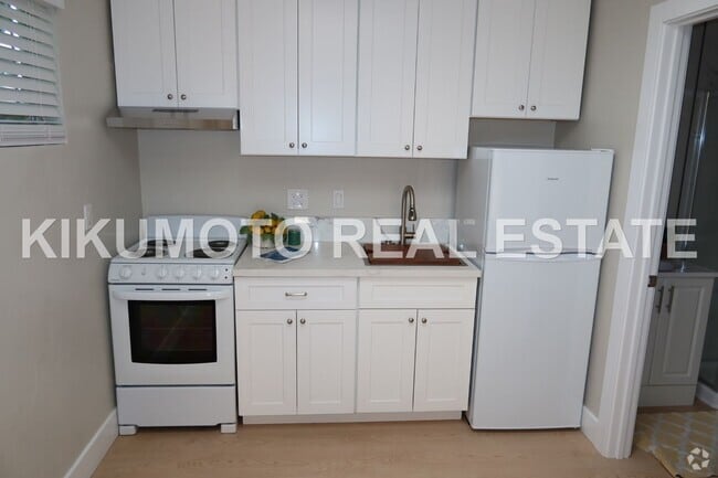 Building Photo - 2017 30th St Unit 4 Rental