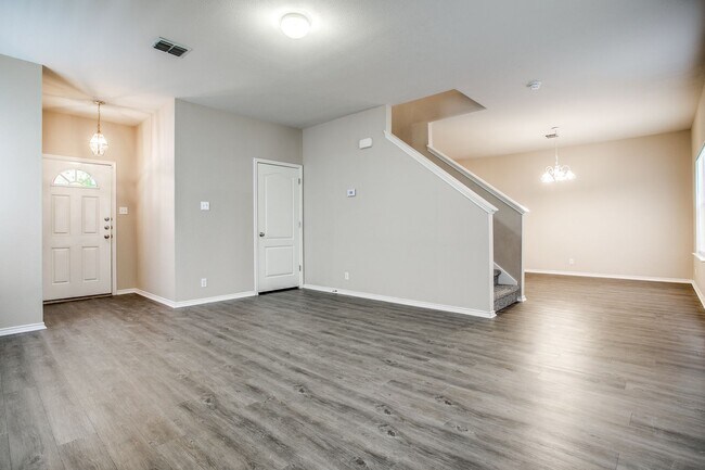 Photo - 3 Bedroom/2 Bath Rockwell Village Subdivision