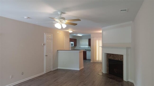 755 Crestwell Cir