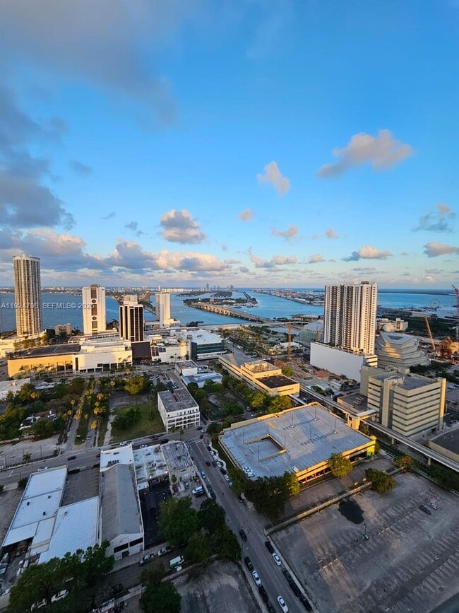 Photo - 1600 NE 1st Ave Unidad 3701