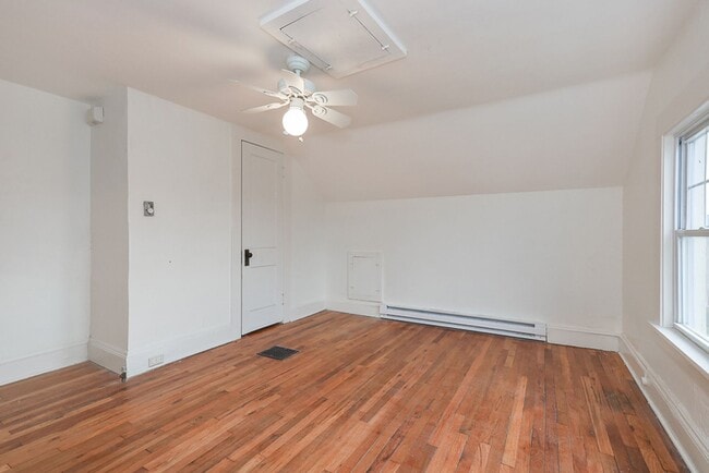 Photo - 3372 Sutton Rd Unit 3