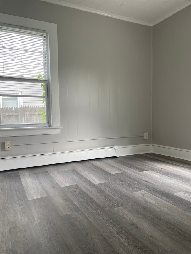 86 West St