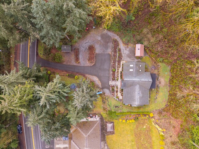 26731 Lake Fenwick Rd S