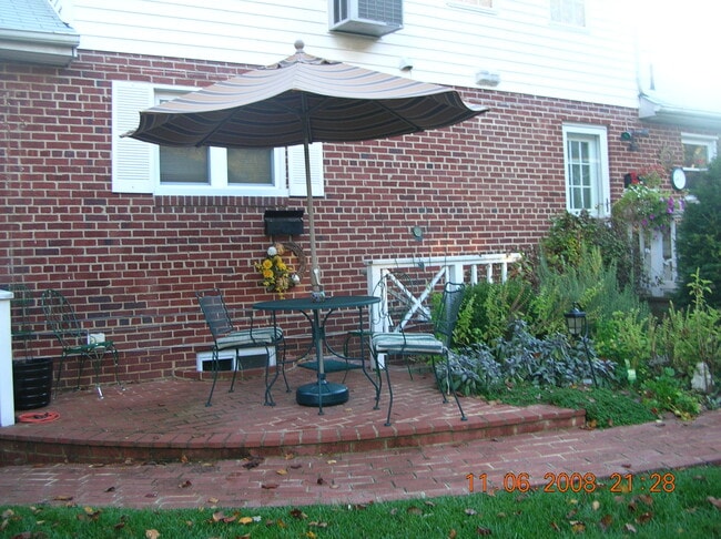 Photo - 5906 Grayson St Unit B