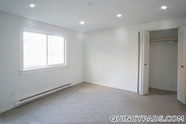 Photo - 38 Presidential Dr Apartment Unit 1