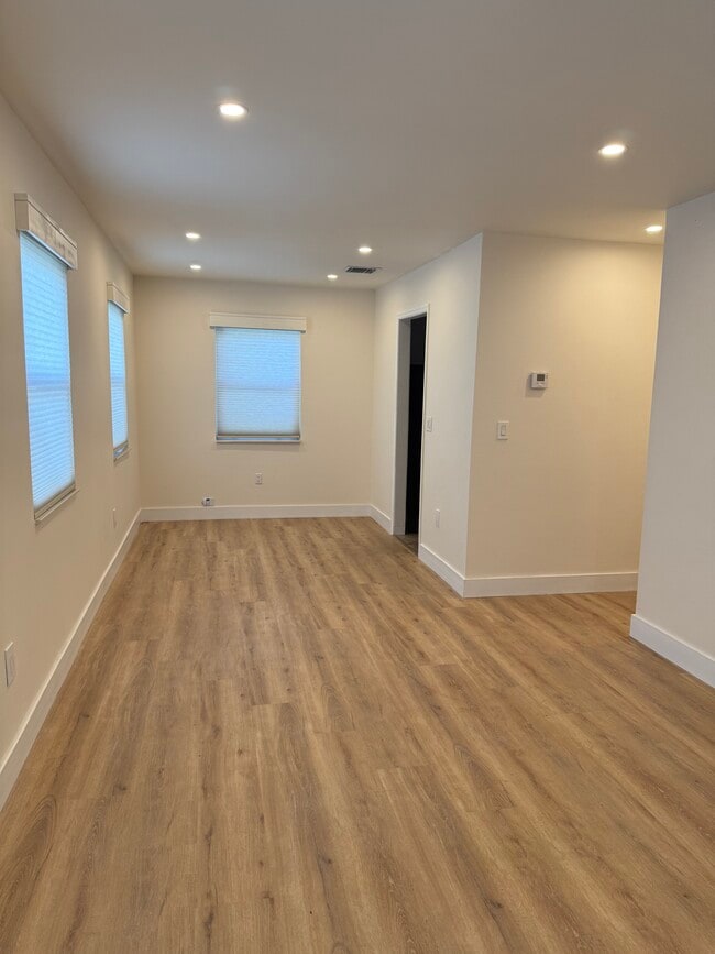 Photo - 133 Truxton Dr