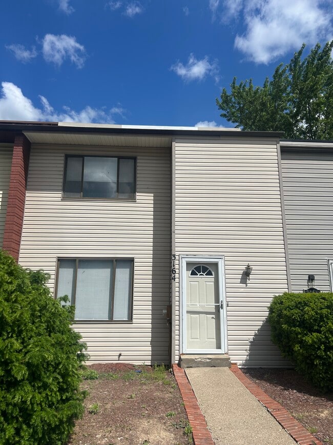 Photo - 3164 Cheltenham Ct Townhome