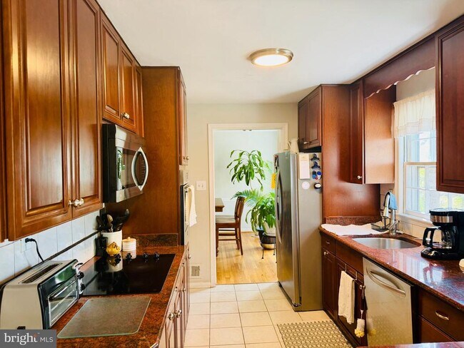 Photo - 3810 Lynn Regis Ct