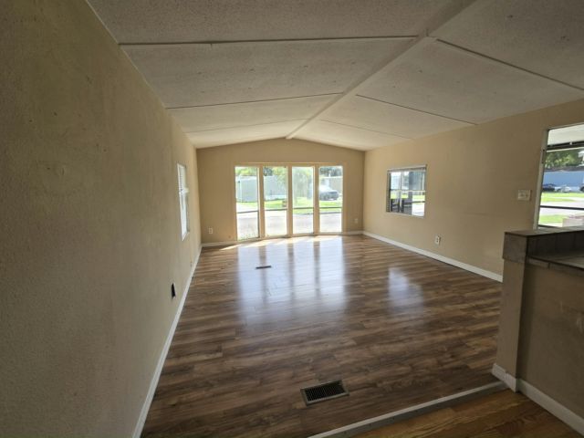 Photo - 11211 East Bay Rd