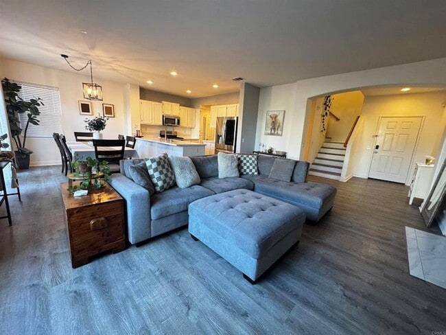 1640 Deer Peak Ct
