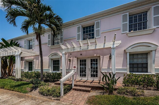 Building Photo - 4834 Beach Dr SE Unit F Rental