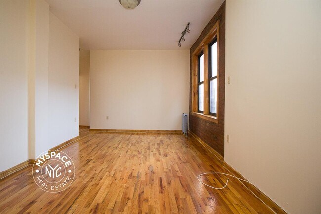 Photo - 281 Crown St Apartment Unit A14