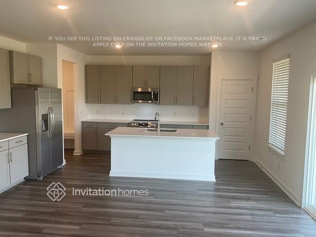 112 Longwood Dr