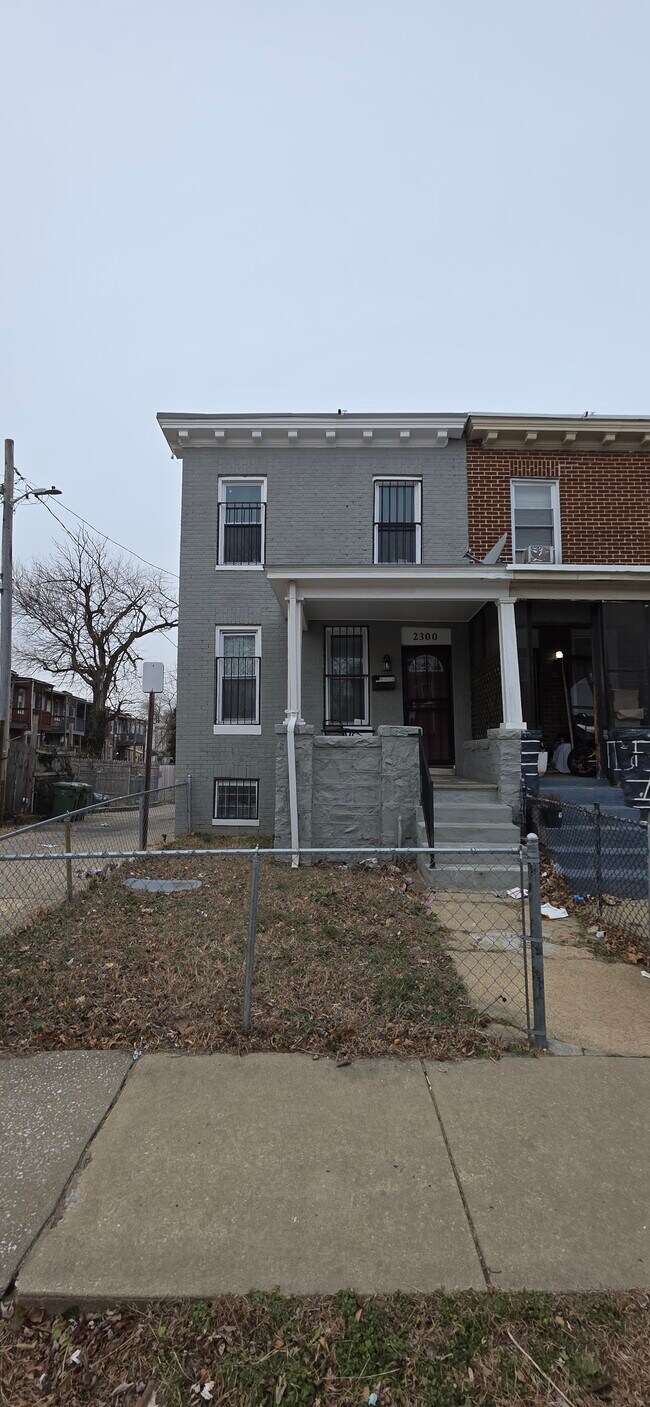 Photo - 2300 Garrett Ave Unidad B