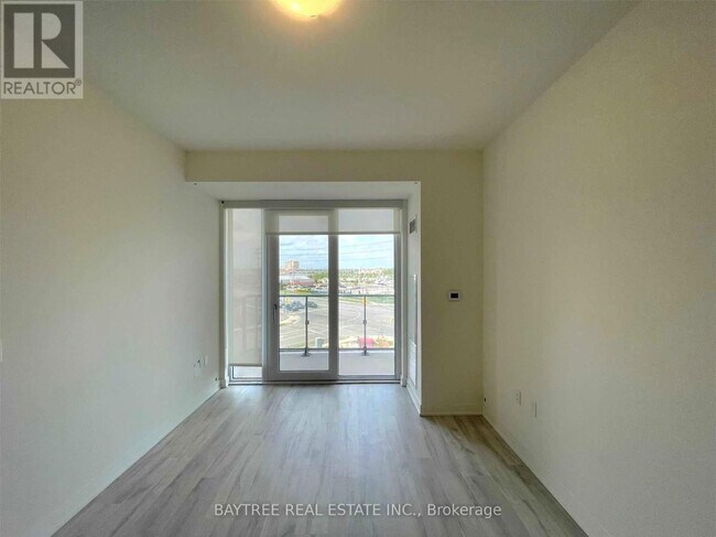 Photo - 4655 Metcalfe Ave Unit 411