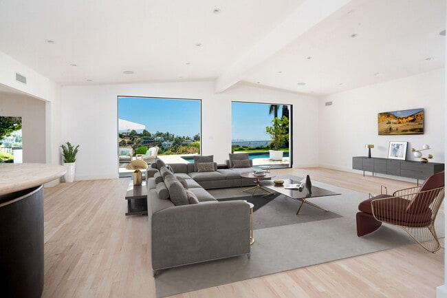 Photo - 1622 Tower Grove Dr