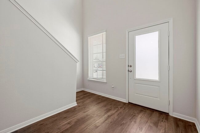 Photo - 7610 Thrips Ln