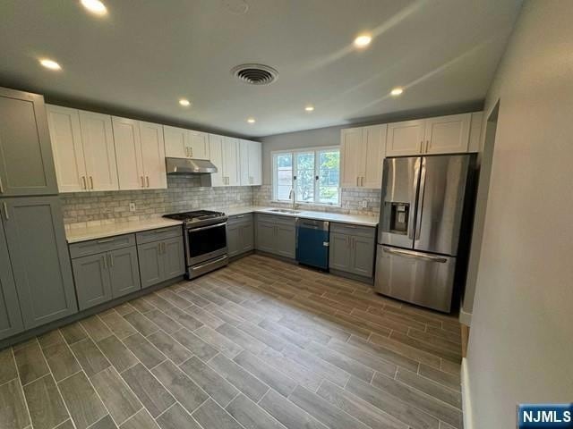 Photo - 27-14 Berdan Ave