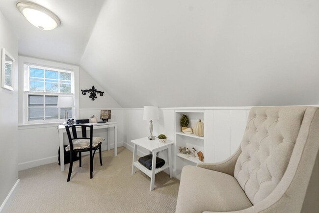 Building Photo - Furnished 3-Bedroom Single-Family Home in Lancaster