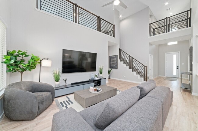 Photo - 10332 Rainbow Cove Ln