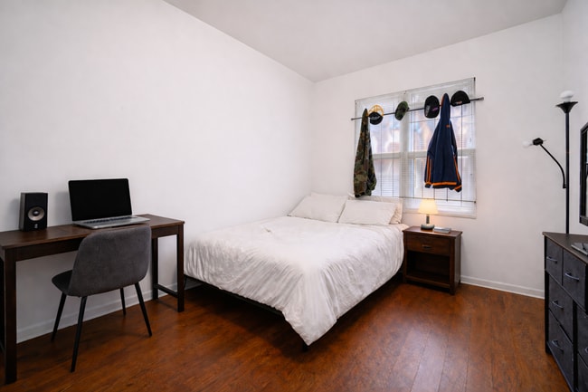 Photo - 1521 Fontain St