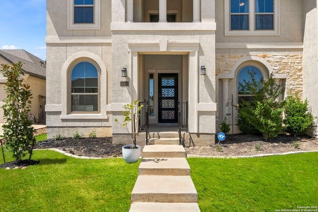 Photo - Charming Home Awaits: Spacious & in a Prime Location