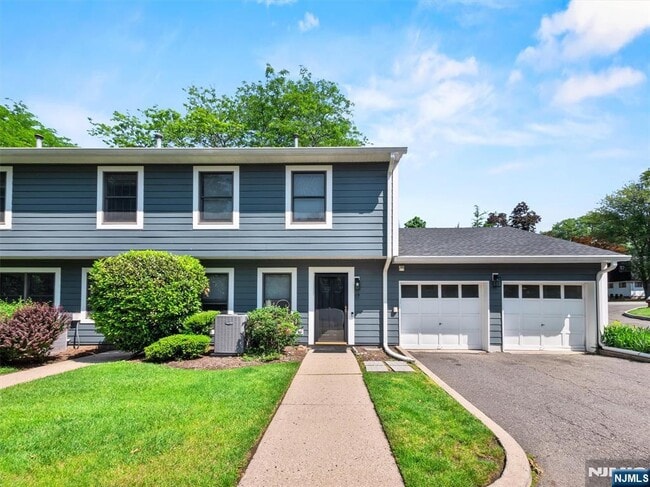 Photo - 17 Briarwood Ct Condo Unit A