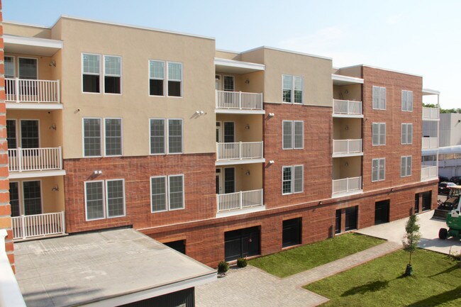 Photo - Wellesley Place