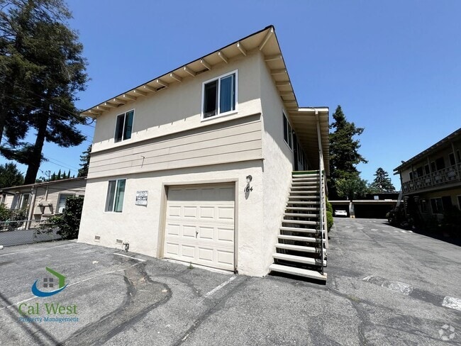 Building Photo - $1995 - Cozy 1/1 located near the Rose Garden Unit 164Top7 Rental